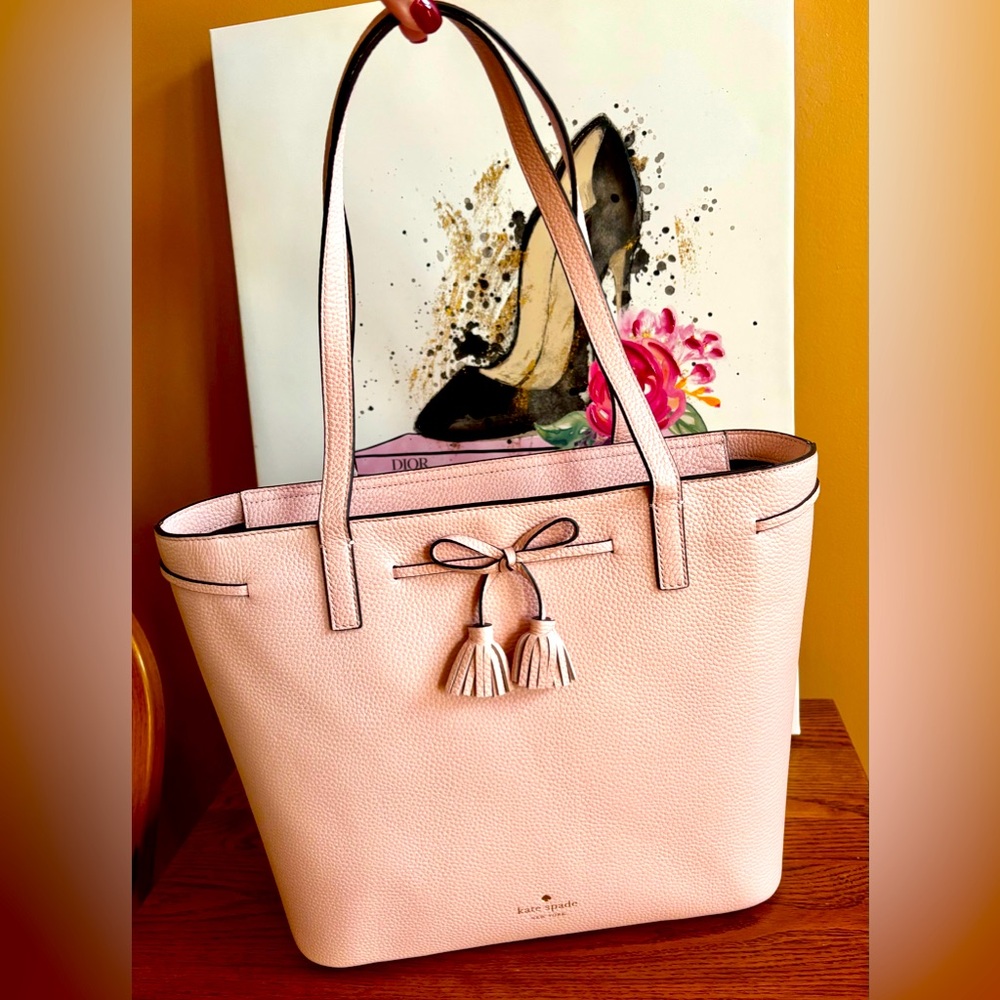 KATE SPADE HAYES PEBBLED LEATHER TOTE. NWT